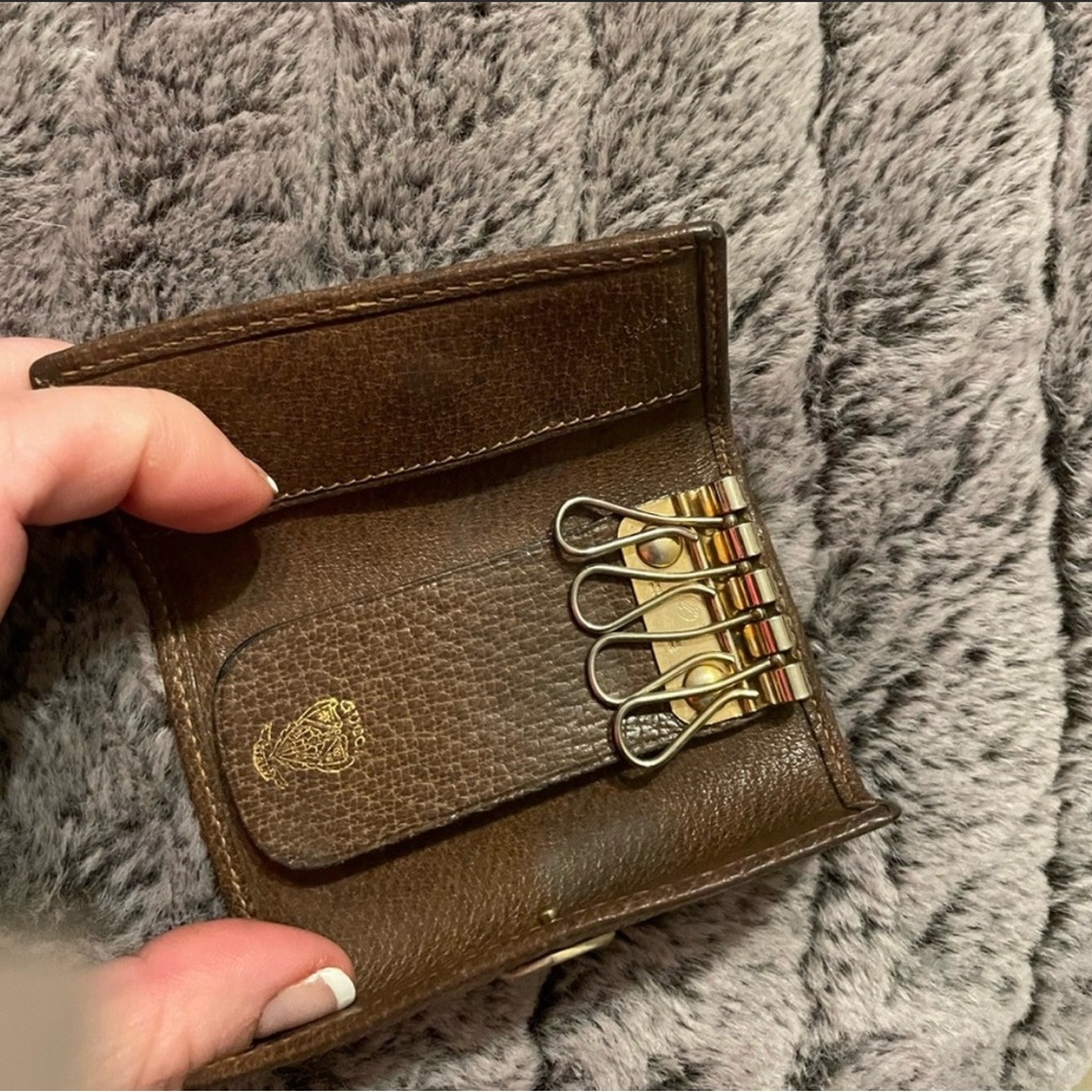 Gucci Brown Monogram Handbag, Wallet, and keychain wallet - Picture 16 of 16
